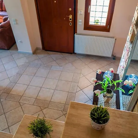Chariklia's House With Private Pool * Káto Lekhónia