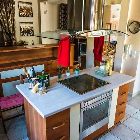 Chariklia's House With Private Pool *